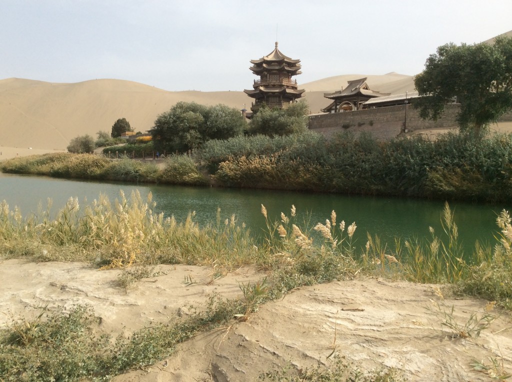 Source croissant de lune Dunhuang